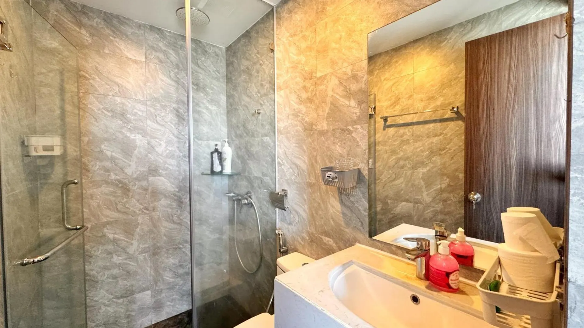 La Maison Virgo 2Beds Free Gym Pool Nha Trang Vietnam