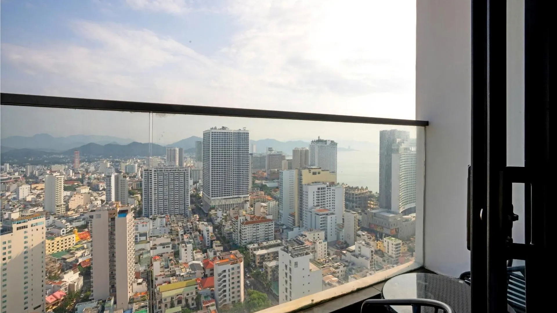 La Maison Virgo 2Beds Free Gym Pool Nha Trang Lägenhet